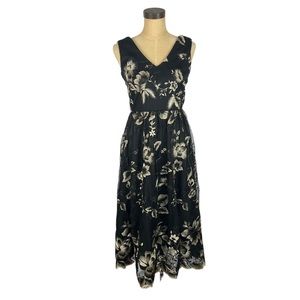 SLNY black lace overlay sleeveless‎ v-neck dress SZ 4